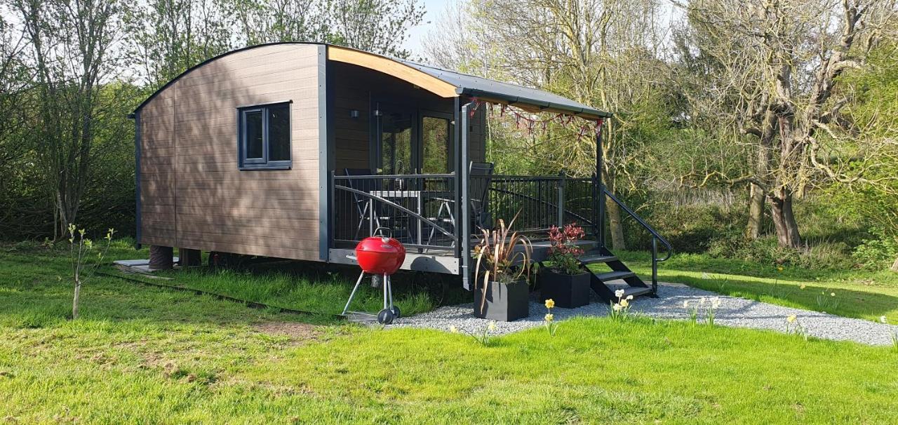 Peppercorn Pod At Beck House Glamping Hotel Salmonby Exterior photo