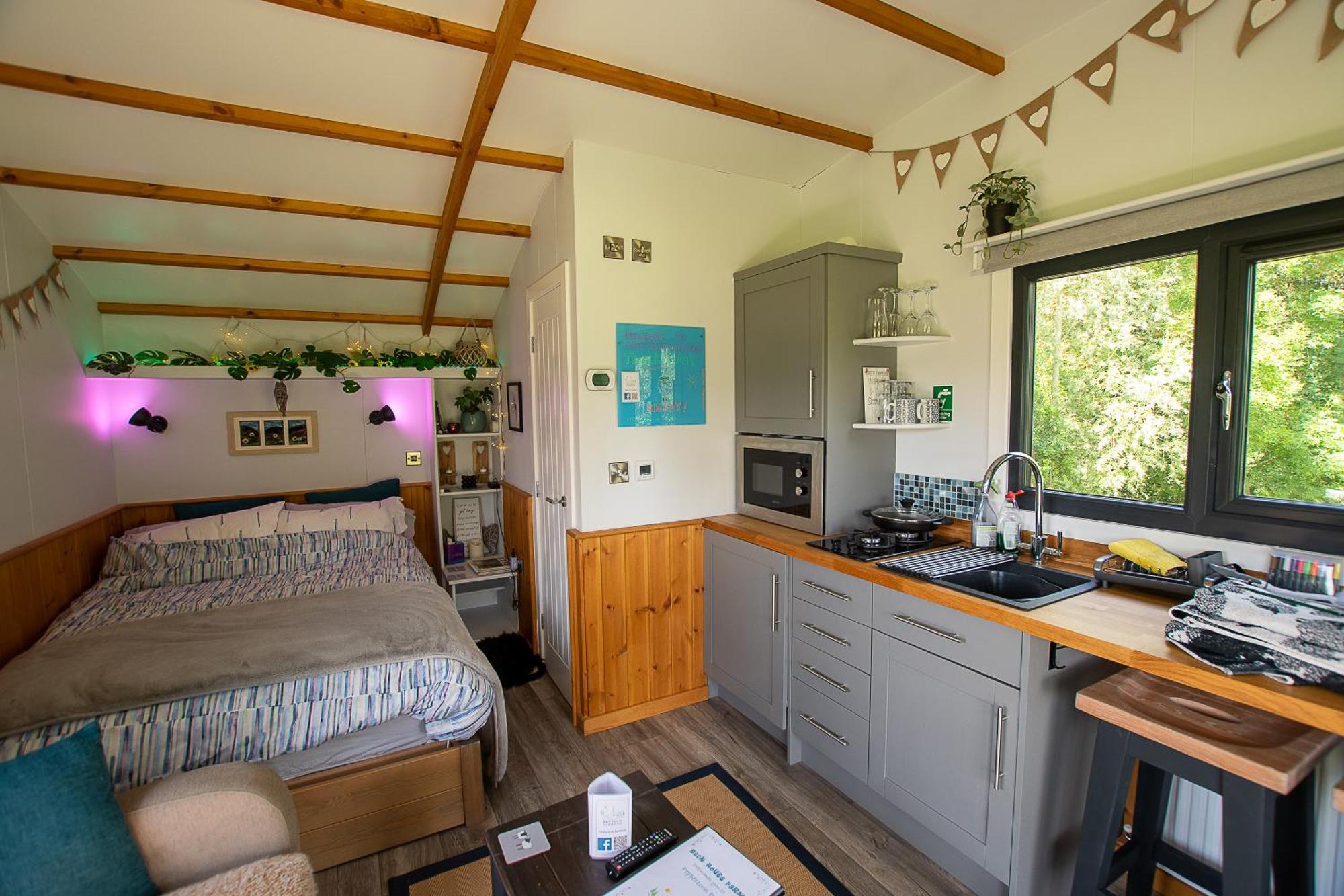 Peppercorn Pod At Beck House Glamping Hotel Salmonby Exterior photo
