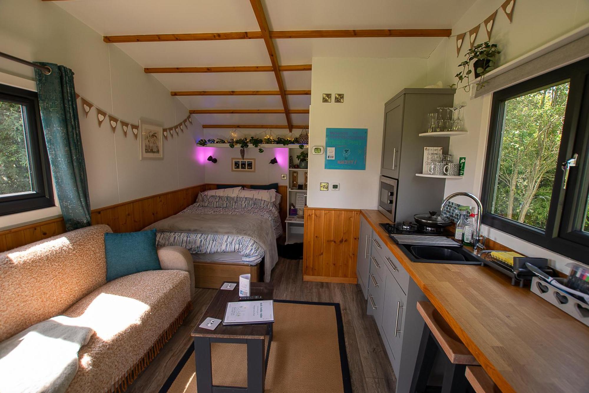 Peppercorn Pod At Beck House Glamping Hotel Salmonby Exterior photo