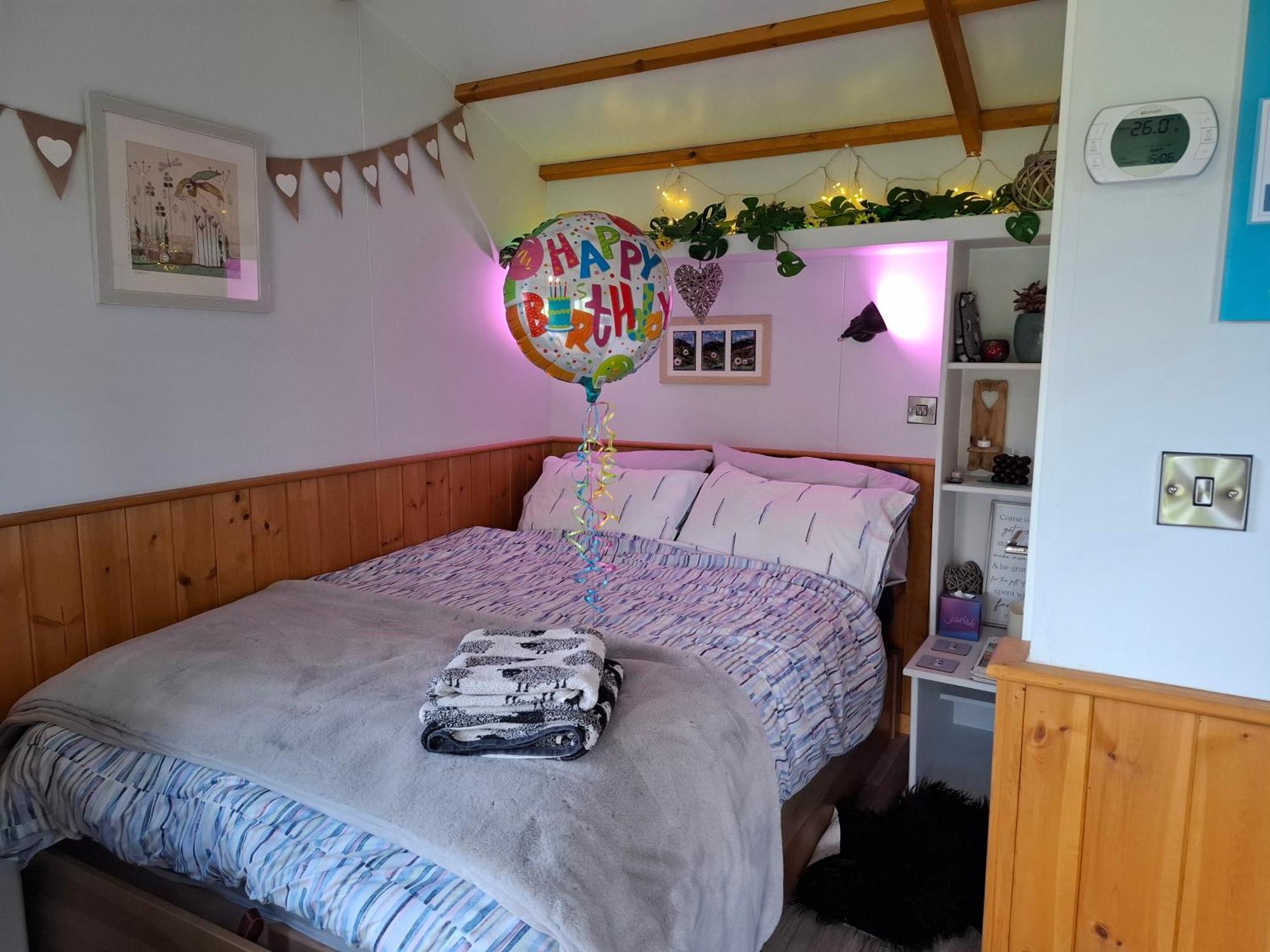 Peppercorn Pod At Beck House Glamping Hotel Salmonby Exterior photo