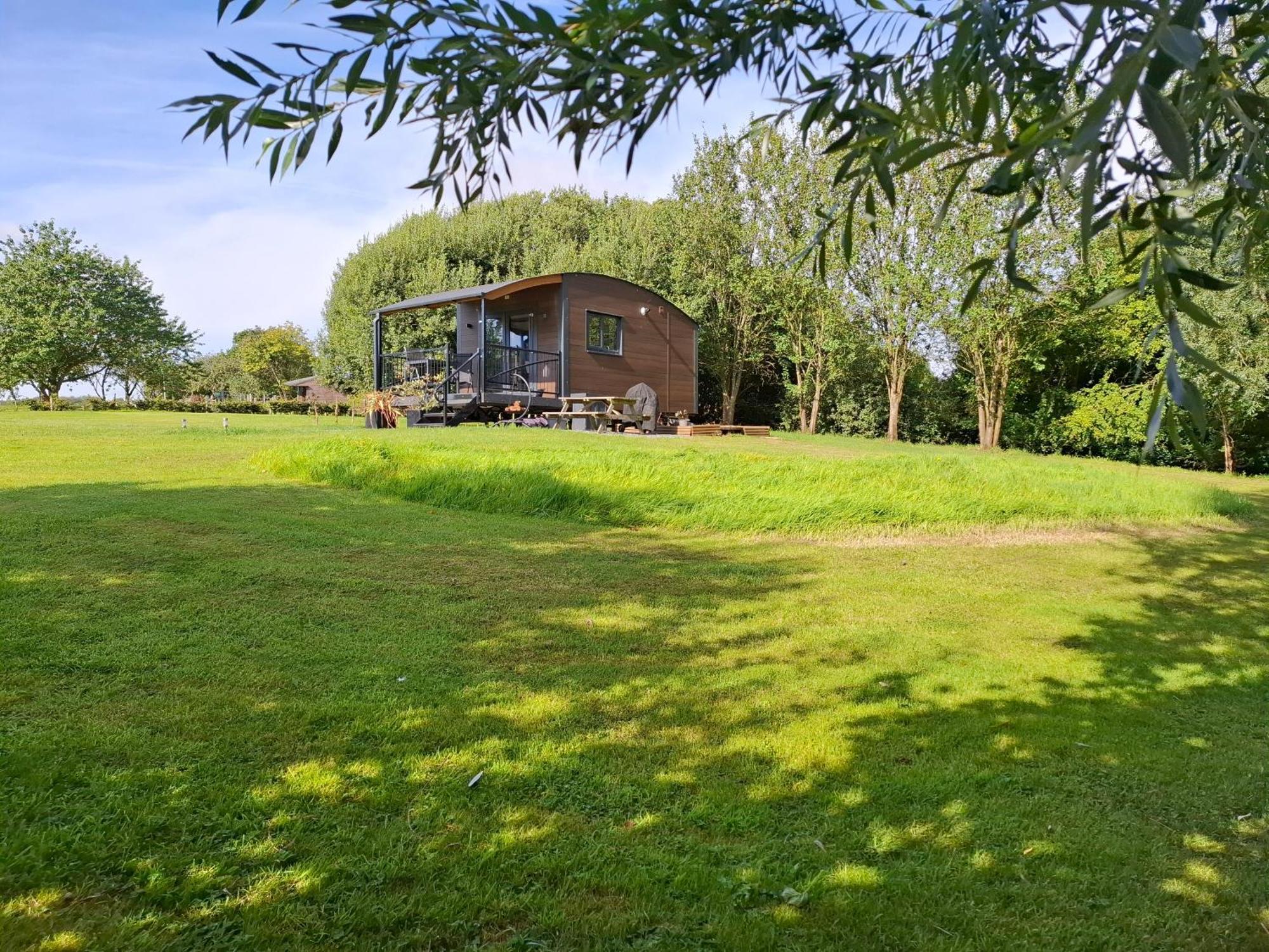 Peppercorn Pod At Beck House Glamping Hotel Salmonby Exterior photo